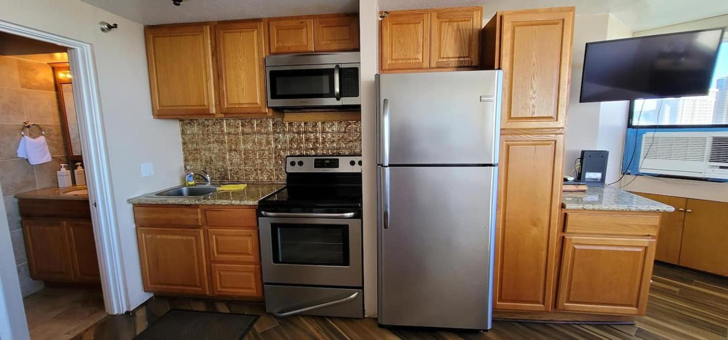 Waikiki Studio Steps To Beach-Mall Free Parking-Wifi Honolulu Ruang foto