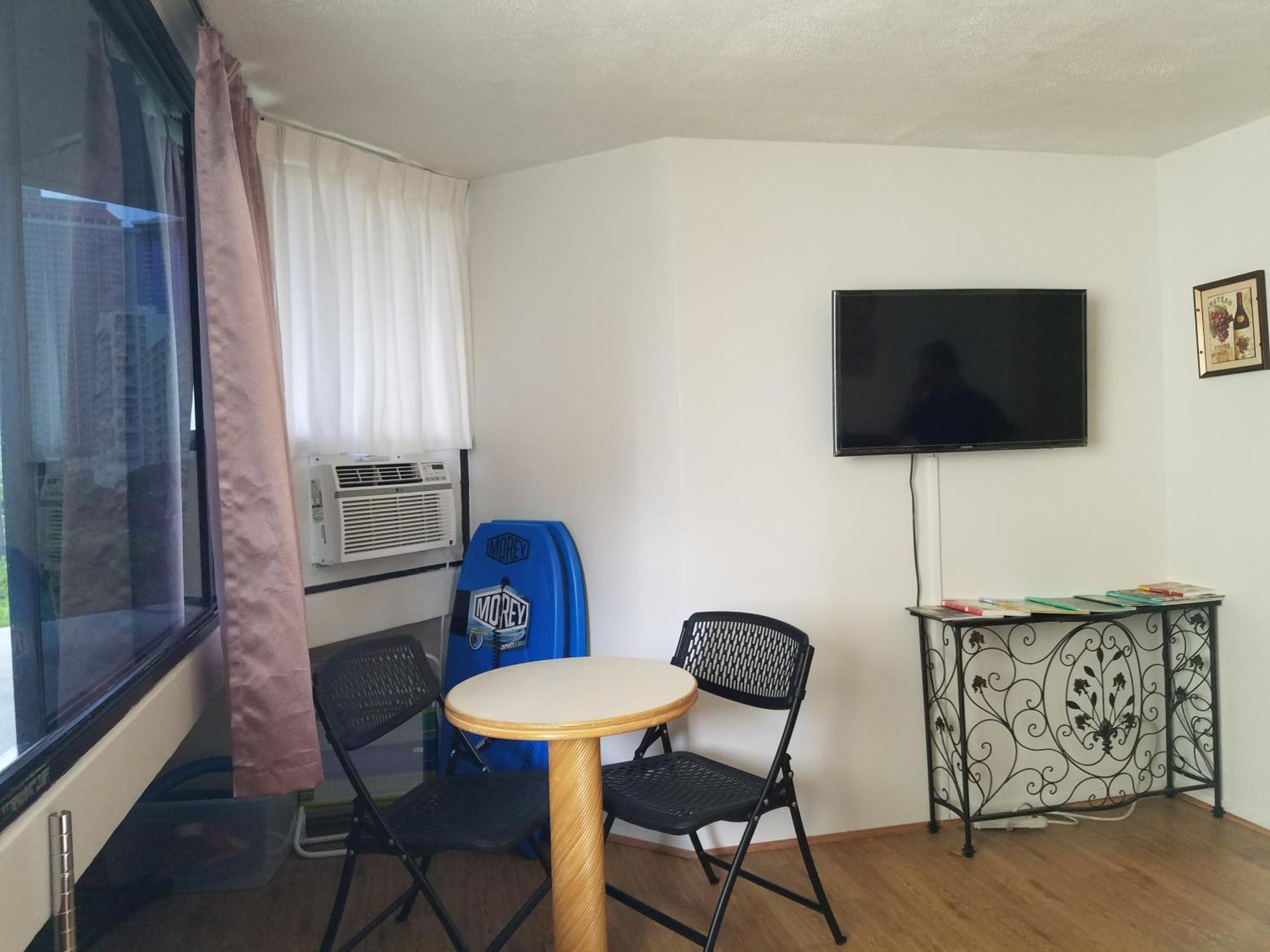 Waikiki Studio Steps To Beach-Mall Free Parking-Wifi Honolulu Ruang foto