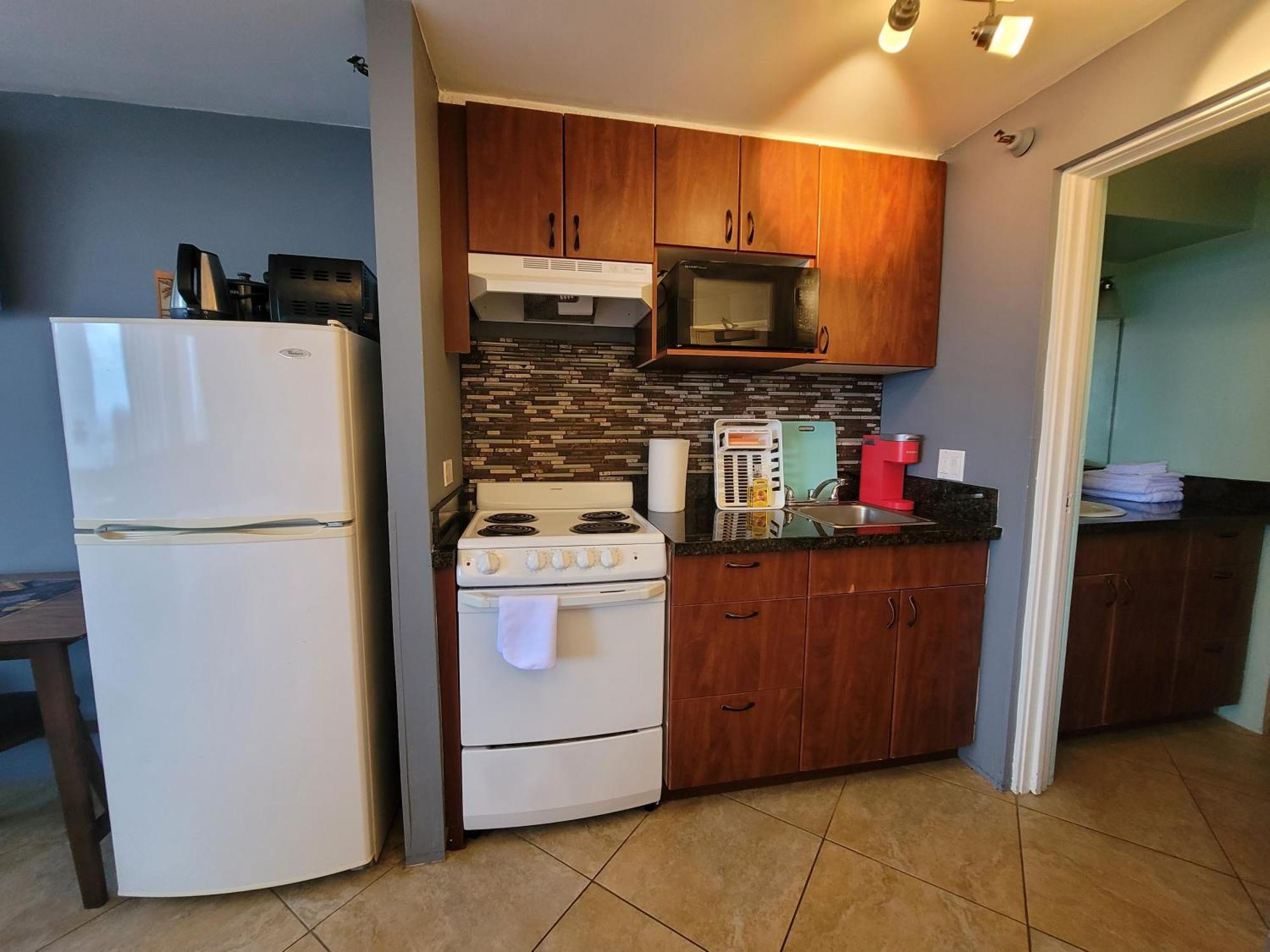 Waikiki Studio Steps To Beach-Mall Free Parking-Wifi Honolulu Ruang foto