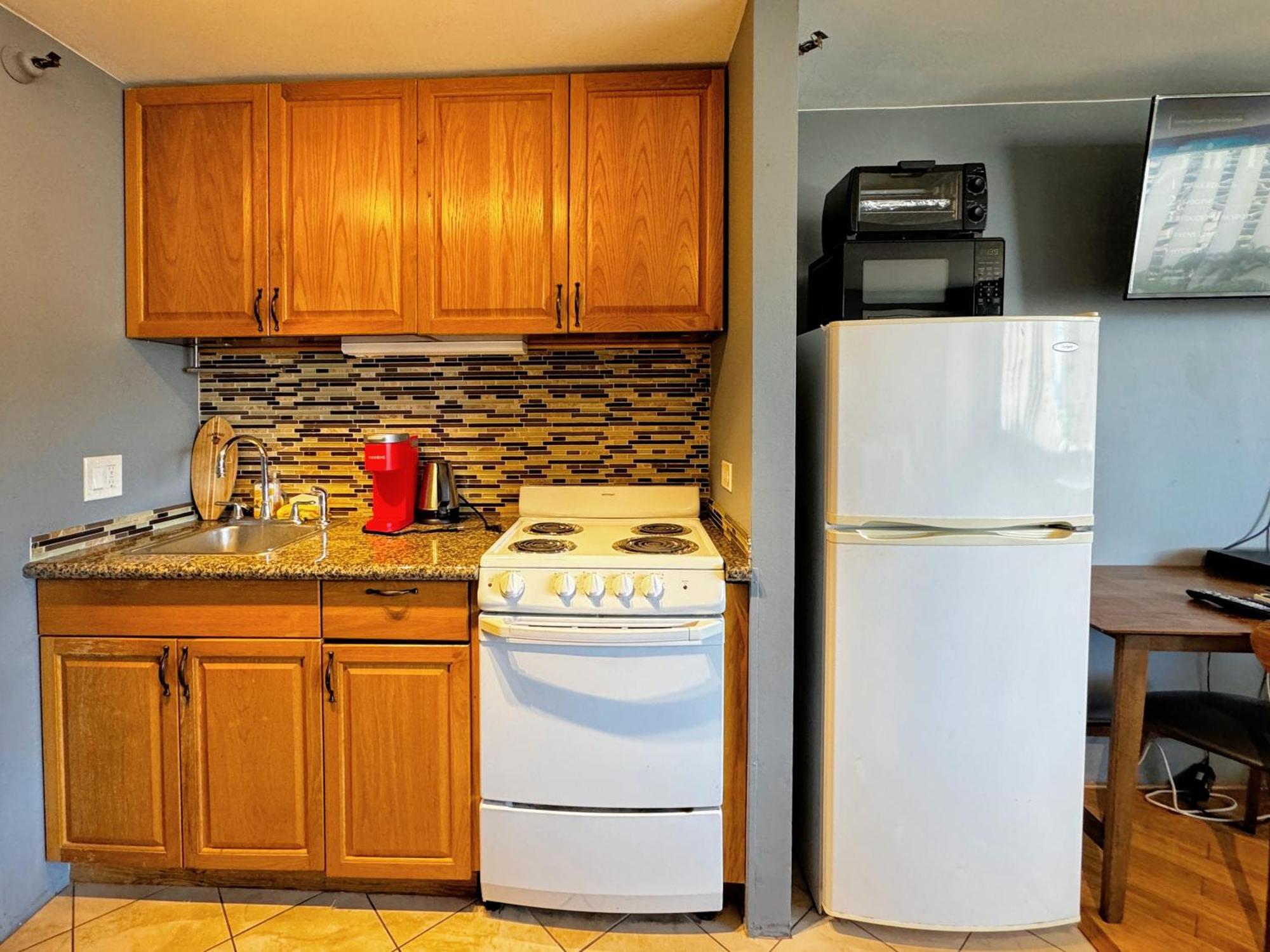 Waikiki Studio Steps To Beach-Mall Free Parking-Wifi Honolulu Bagian luar foto
